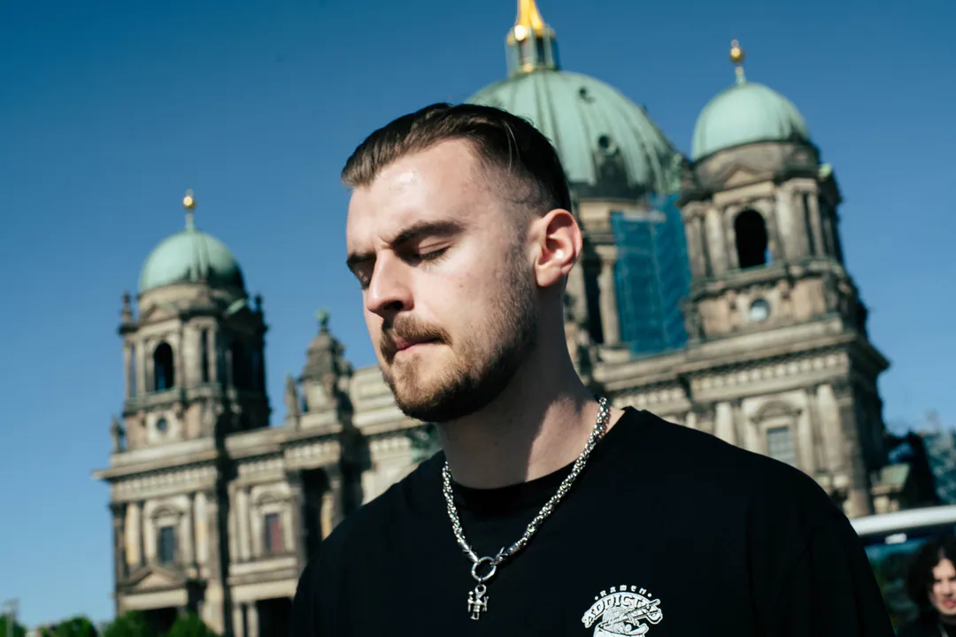Berlin-Mitte, Berlin and elsewhere. Photograph 5 by Tigran Hovhannisyan.