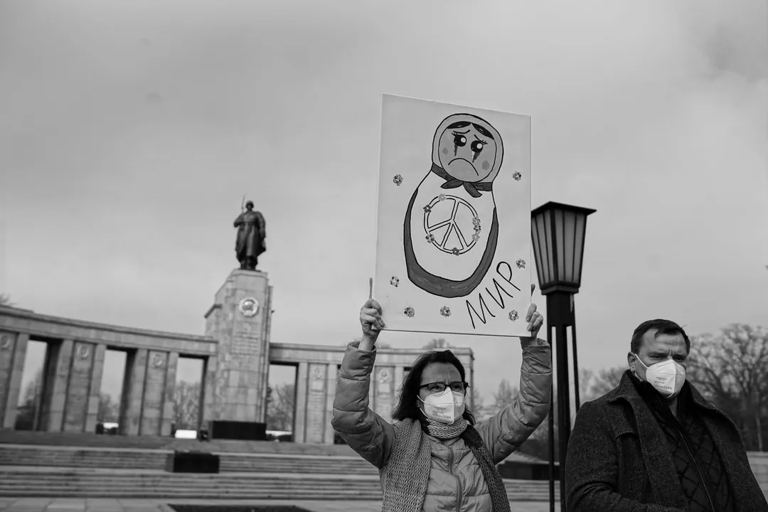 Berlin-Mitte, Berlin and elsewhere. Photograph 38 by Tigran Hovhannisyan.